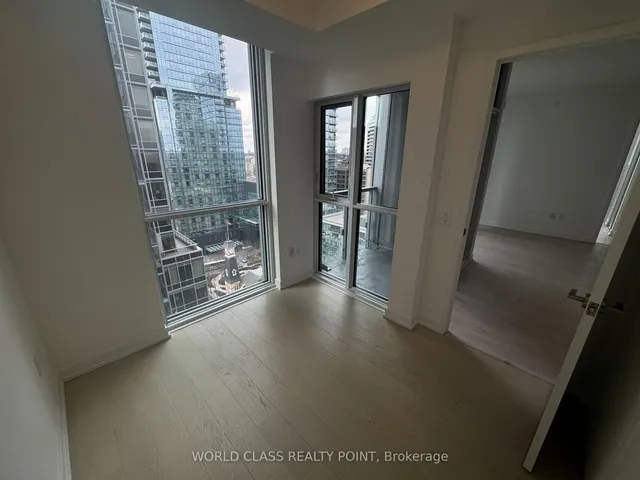 Additional image 24 of 1 Yorkville Ave Unit 1505