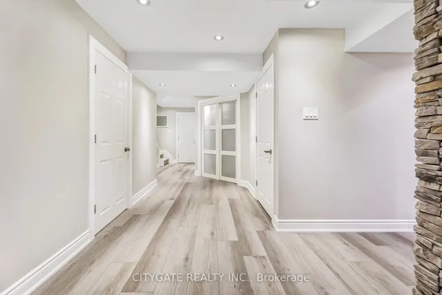 Additional image 33 of 24 Simpson Ave