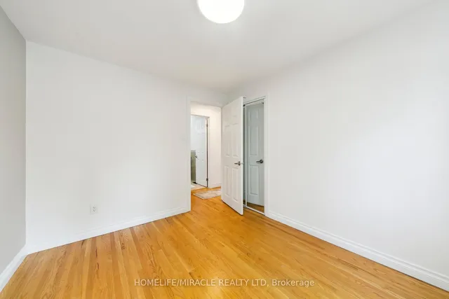 Additional image 22 of 1612 Wavell Cres