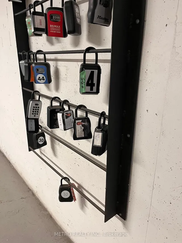 Additional image 40 of 80 Vanauley St Unit 915