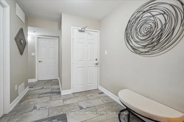 Additional image 4 of 1491 Maple Ave Unit 411