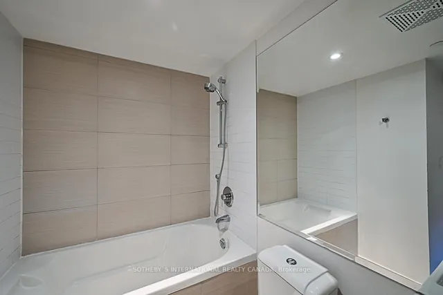 Additional image 38 of 386 Yonge St Unit 1021