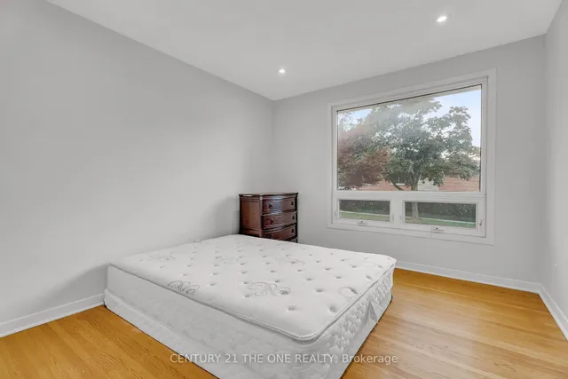 Additional image 31 of 225 Maxome Ave