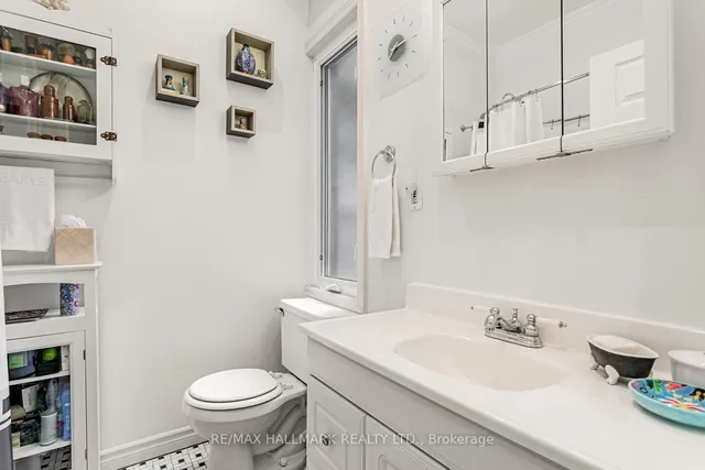 Additional image 28 of 168 Boulton Ave