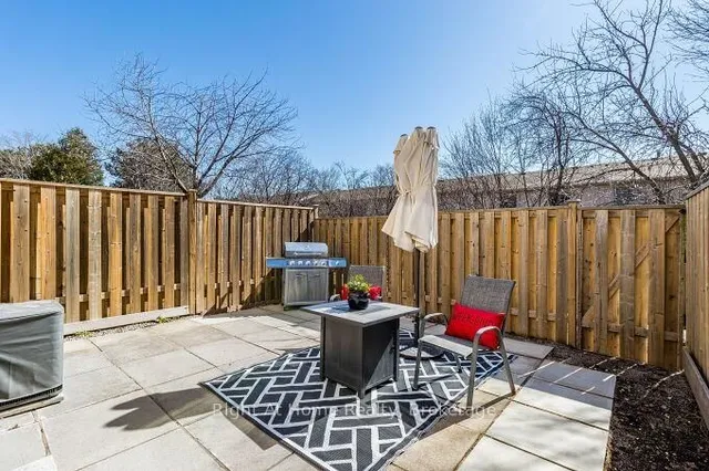 Additional image 32 of 1528 Lancaster Dr Unit 24