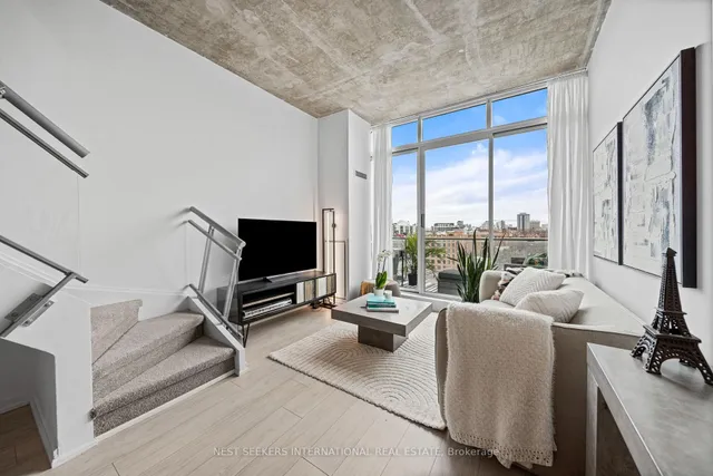 Additional image 35 of 388 Richmond St Unit 919