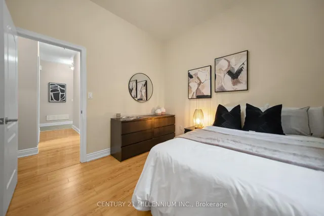 Additional image 19 of 31 Saint Hubert Dr