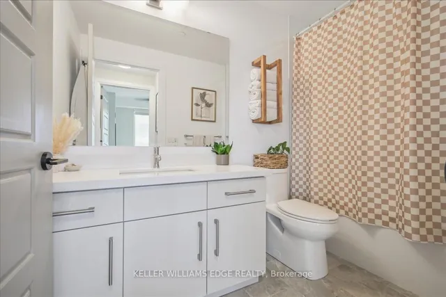 Additional image 35 of 2025 Maria St Unit 1401