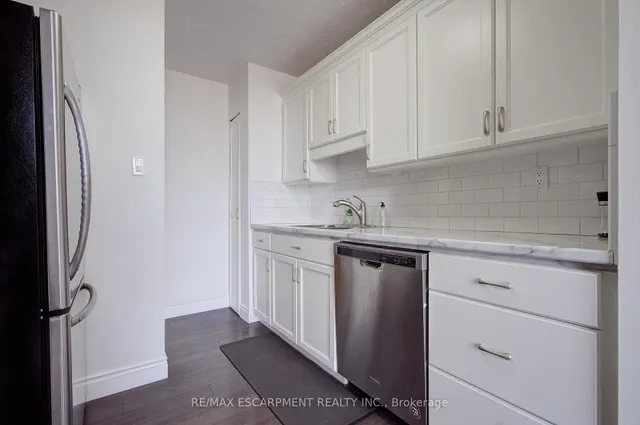 Additional image 8 of 222 Jackson St Unit 1406
