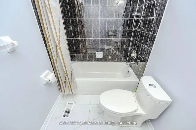 Additional image 30 of 622 Lumberton Cres