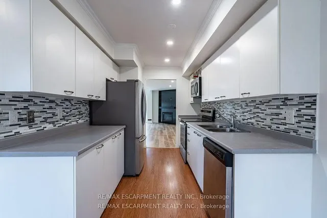 Additional image 6 of 2075 WALKERS Line Unit 246