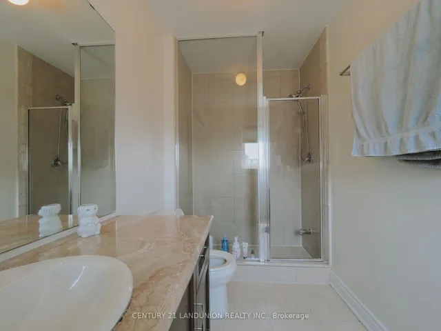 Additional image 17 of 35 Goldthread Terr