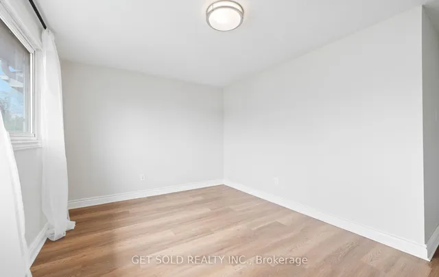 Additional image 20 of 15 Wray Crt