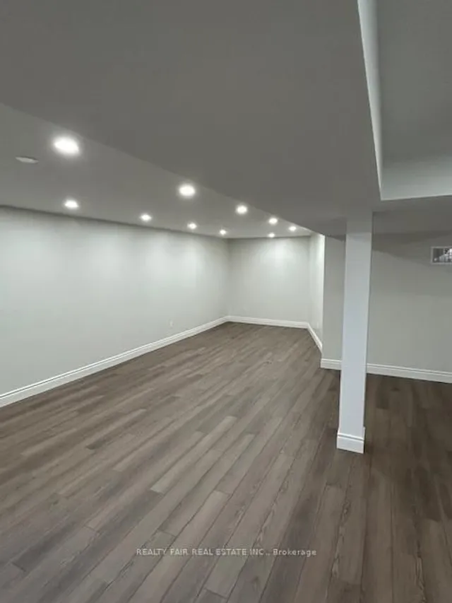 Additional image 25 of 7 Whitehorn Cres