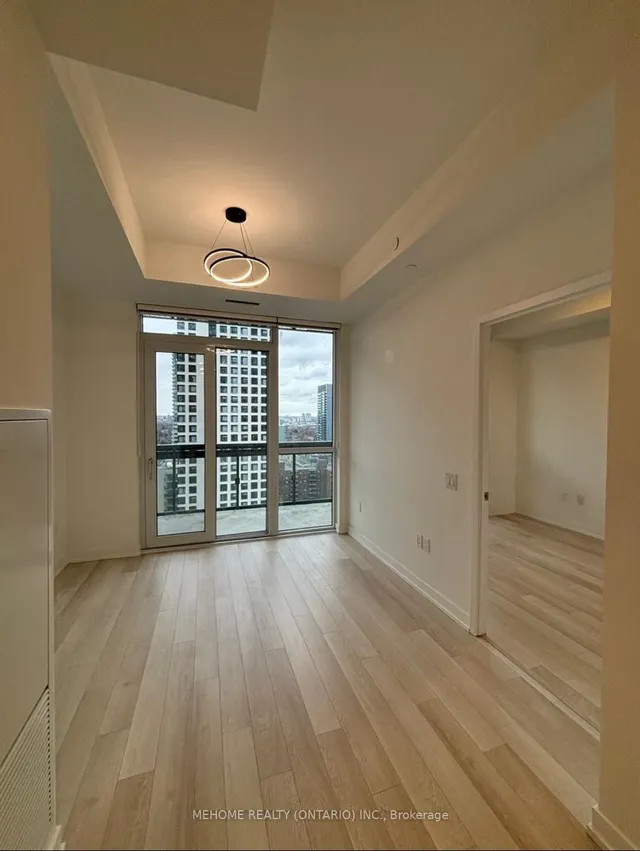 Additional image 6 of 39 Roehampton Ave Unit 2101