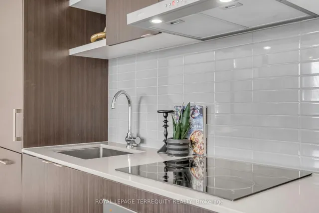 Additional image 12 of 88 Harbour St Unit 3006