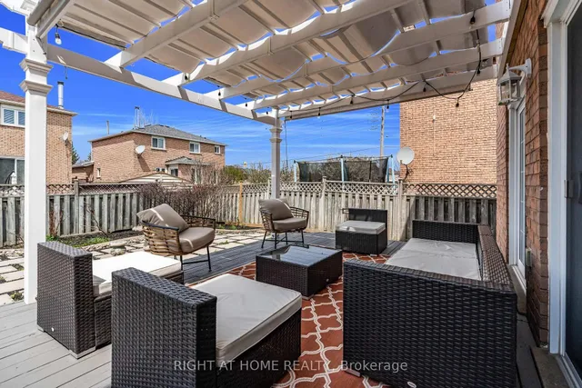 Additional image 46 of 1595 Meadowfield Cres