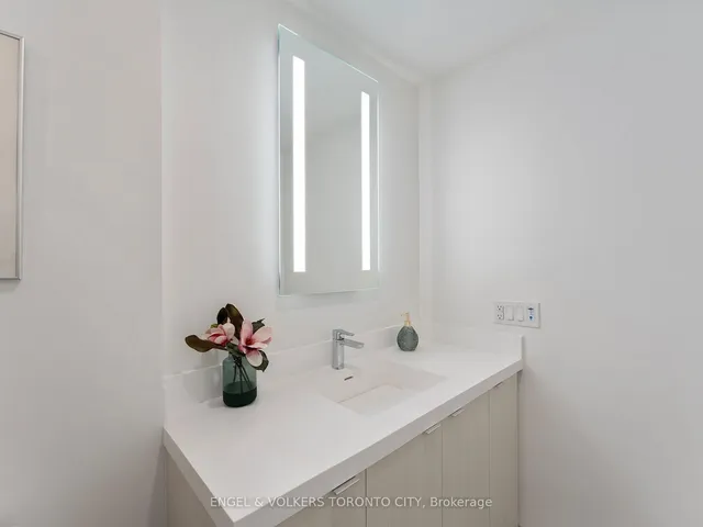 Additional image 34 of 30 Inn On The Park Dr Unit 221