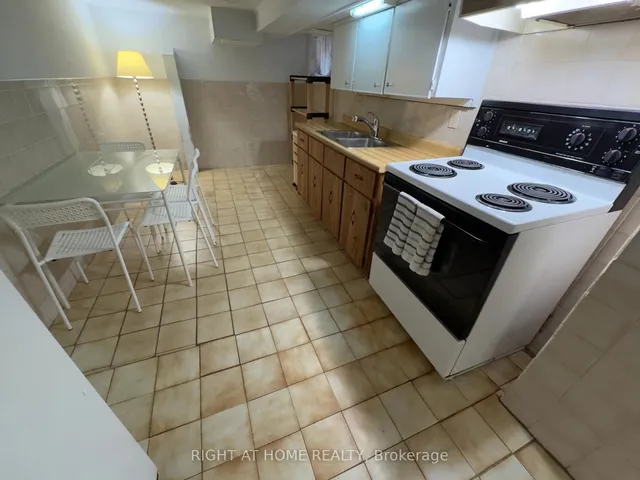 Additional image 42 of 5 Parr St