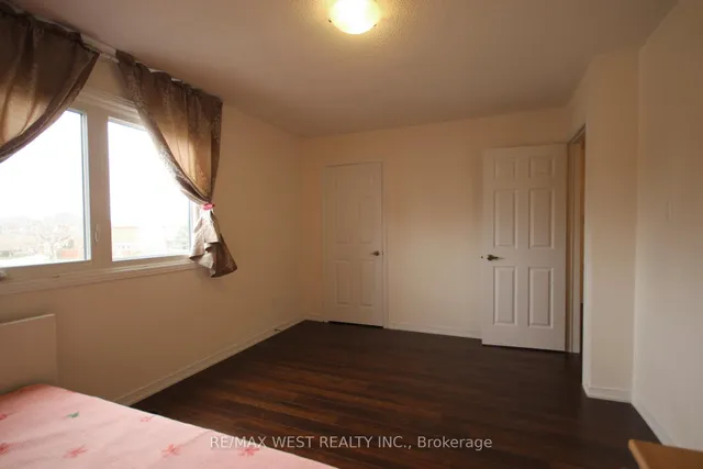 Additional image 47 of 73 Hullrick Dr