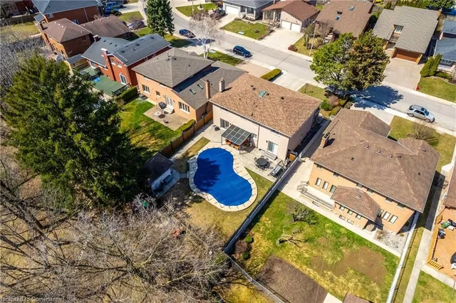 Additional image 38 of 68 Montmorency Dr