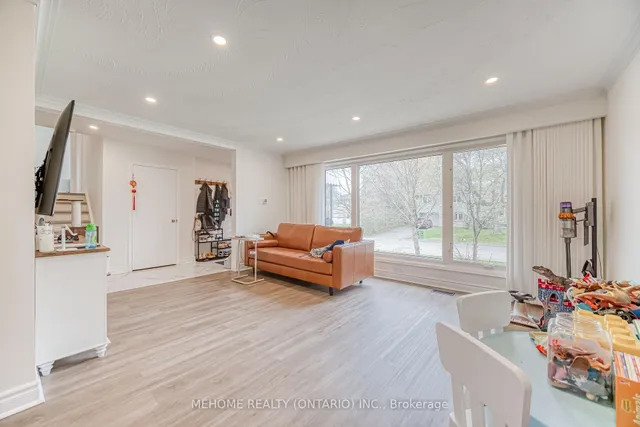 Additional image 9 of 25 Urbandale Ave