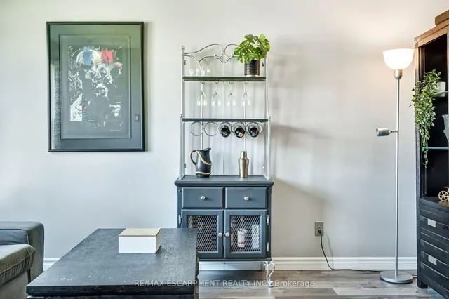 Additional image 5 of 2700 Barton St Unit 2