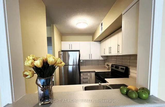 Additional image 20 of 92 King St Unit 403