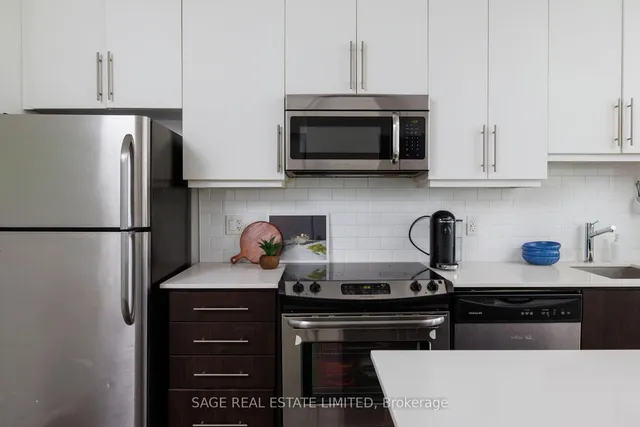 Additional image 4 of 1171 Queen St Unit 307