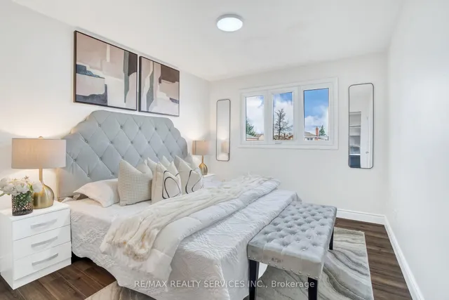 Additional image 27 of 8 Luminous Crt