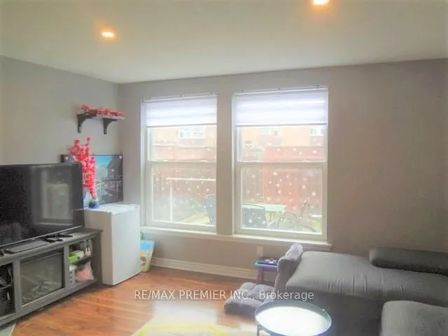 Additional image 3 of 246 John Garland Blvd Unit 43