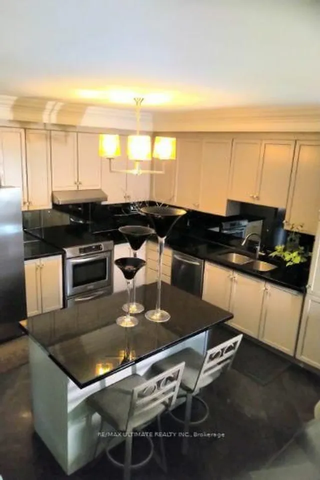 Additional image 13 of 527 Ravineview Way