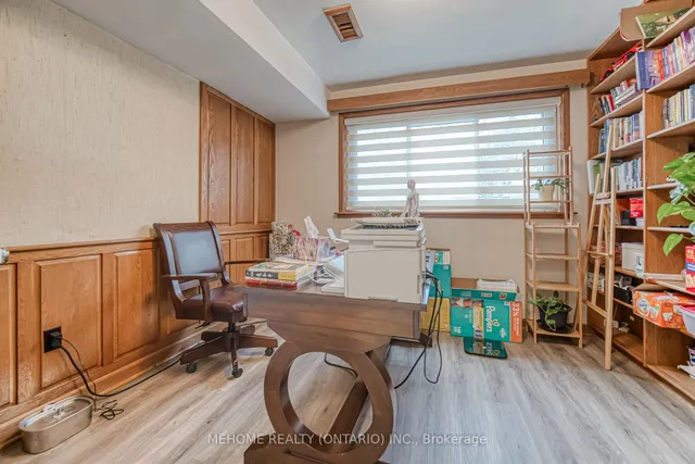 Additional image 16 of 25 Urbandale Ave