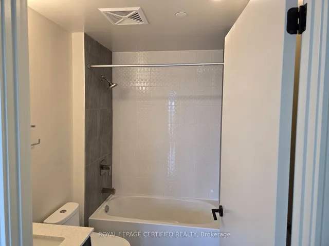 Additional image 23 of 8010 Derry Rd Unit 1003