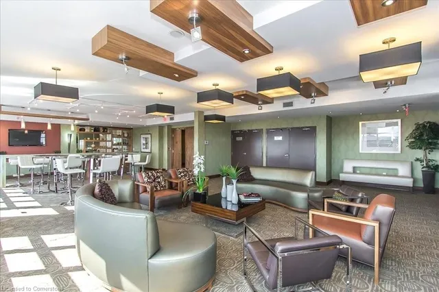 Additional image 38 of 112 Benton St Unit 317