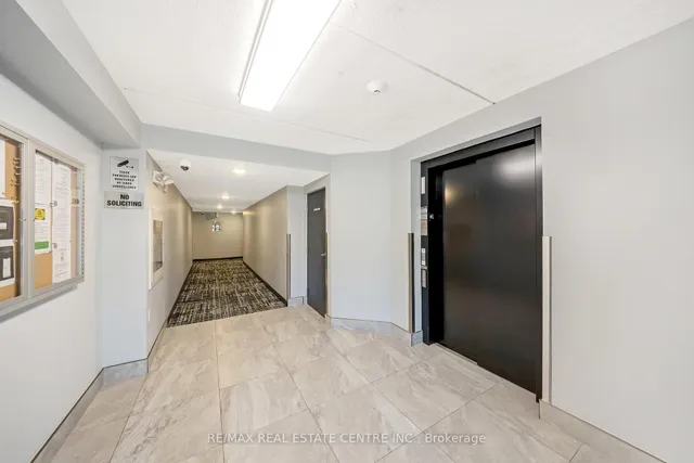 Additional image 24 of 1470 Main St Unit 109