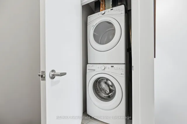 Additional image 12 of 1 Victoria St Unit 1202