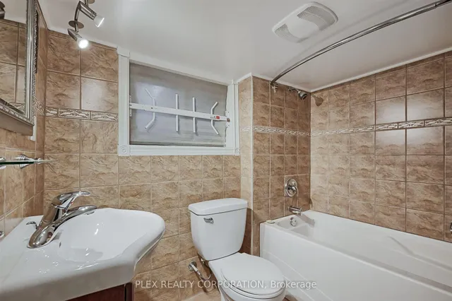 Additional image 31 of 192 Coxwell Ave