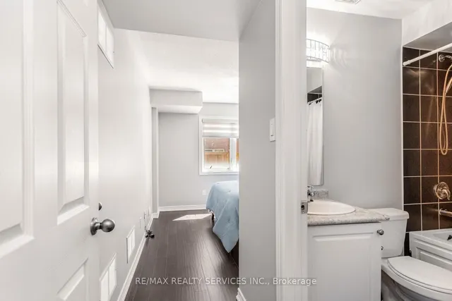 Additional image 32 of 14 Rockman Cres