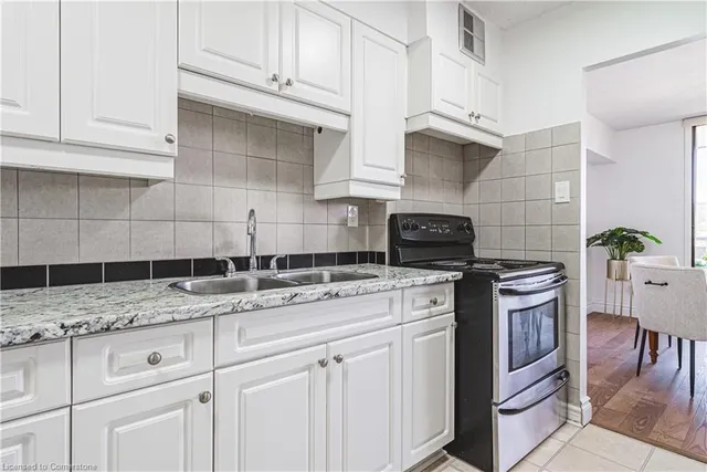 Additional image 13 of 2055 Upper Middle Rd Unit 509