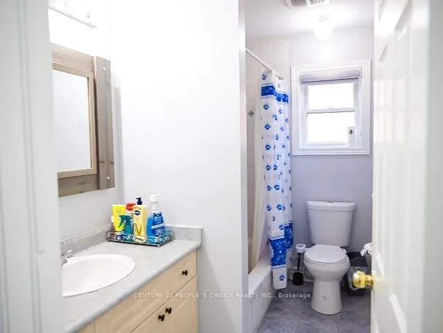 Additional image 50 of 8 Bayridge Dr