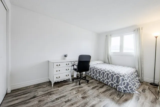 Additional image 23 of 33 Rochelle Ave Unit 51