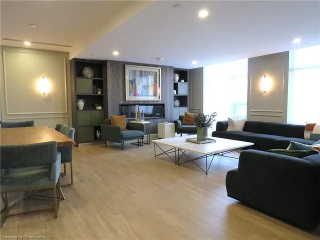 Additional image 19 of 470 Dundas St Unit 305