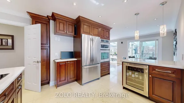 Additional image 13 of 32 Revcoe Dr