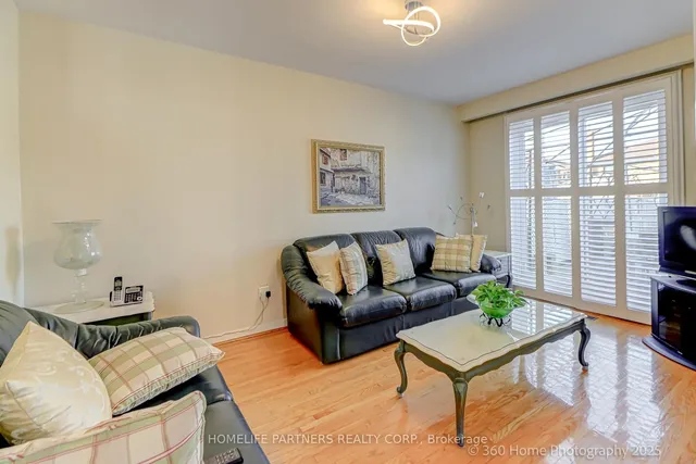 Additional image 26 of 77 Thwaite Ave