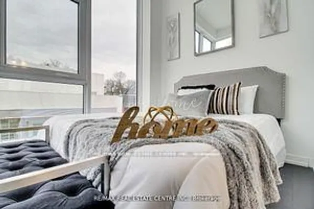 Additional image 28 of 2020 Bathurst St Unit 211