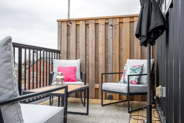 Additional image 45 of 219 Dundas St Unit 45