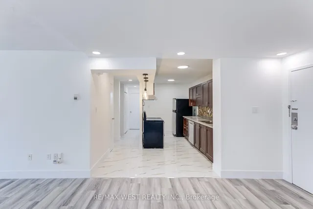 Additional image 30 of 390 Dixon Rd Unit 1013