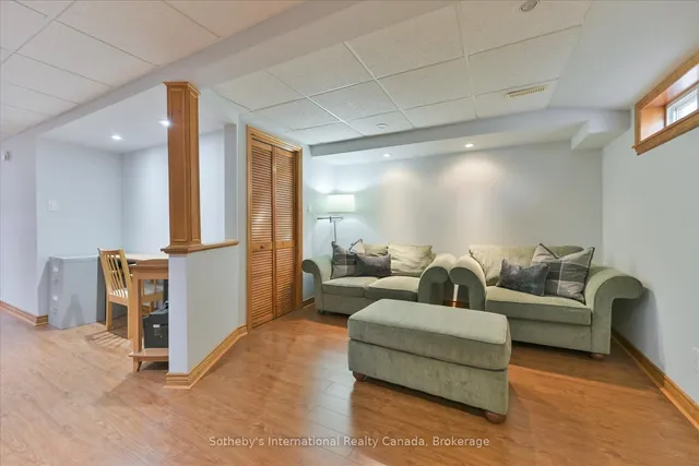 Additional image 30 of 20 Marblehead Cres