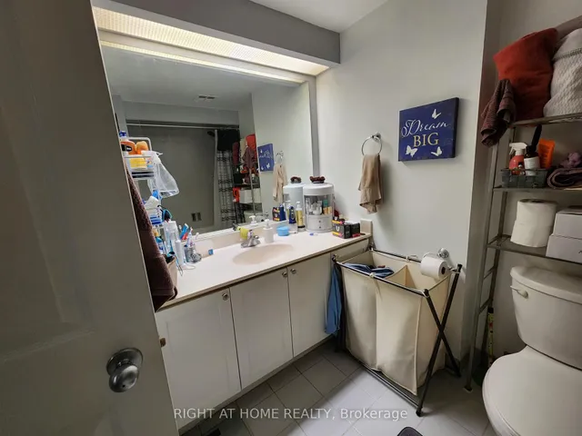 Additional image 15 of 77 Harbour Sq Unit 504